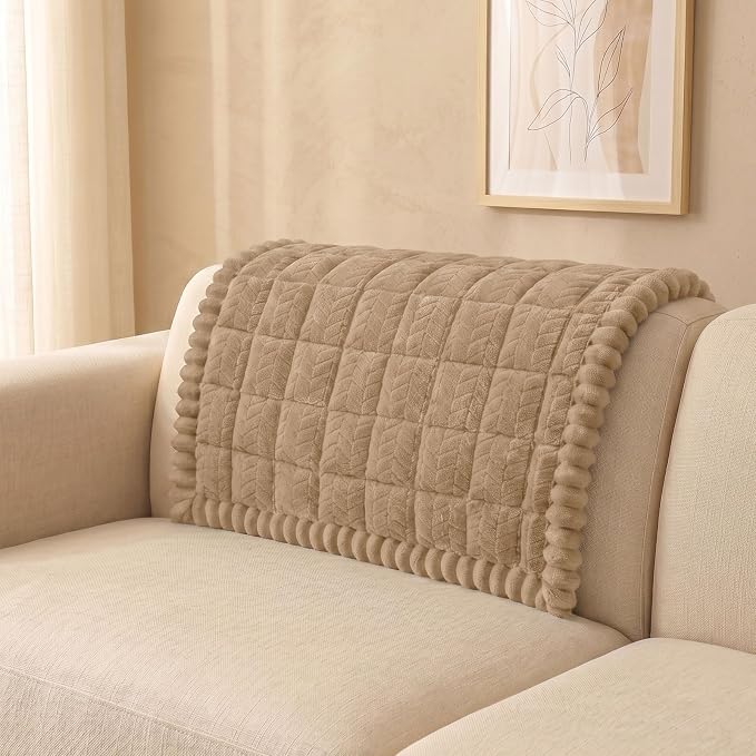 Smiry Couch Cover for Dogs, Non Slip Fuzzy Pet Sofa Arm Covers Washable | Sofa Slipcovers for Armrest & Backrest, Soft Thick Furniture Protector for Cats Dogs, Against Fur, Dirt (35.4"x35.4")