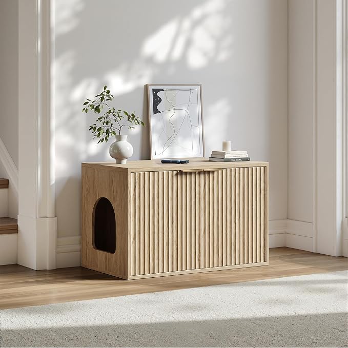 Evermagin 31.5" Cat Litter Box Enclosure Furniture | Oak Hidden Litter Box Cabinet, Modern Indoor Cat House, Fluted Kitty End Table for Living Room, Bedroom, Entryway