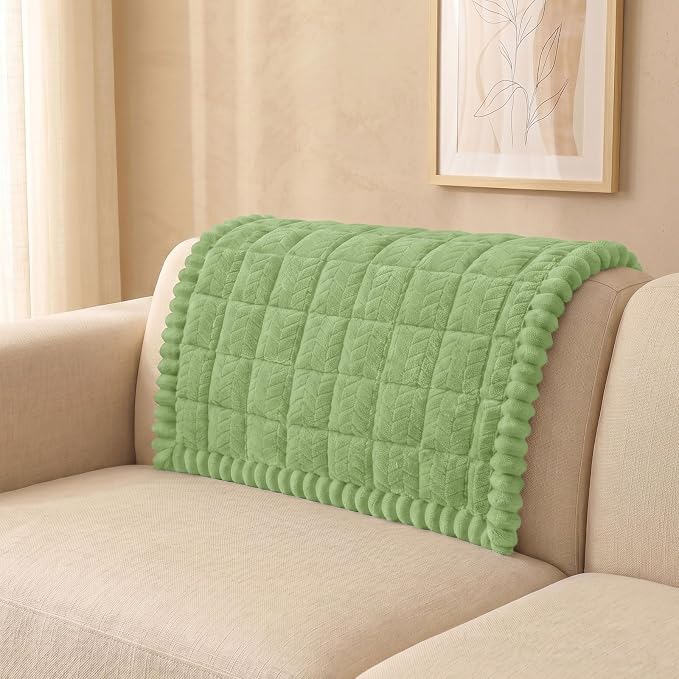 Smiry Couch Cover for Dogs, Non Slip Fuzzy Pet Sofa Arm Covers Washable | Sofa Slipcovers for Armrest & Backrest, Soft Thick Furniture Protector for Cats Dogs, Against Fur, Dirt (35.4"x35.4")