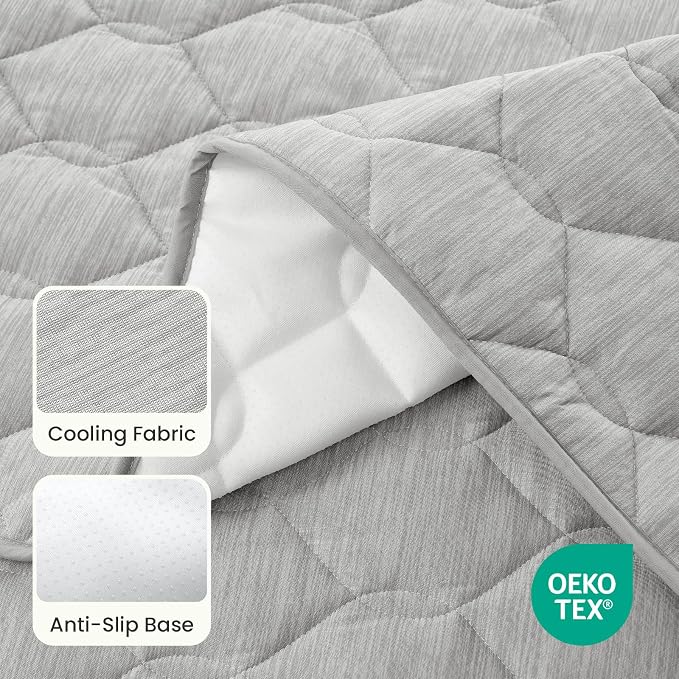 COZY KISS Cooling Couch Cover for Dog Washable, Cool Sofa Cushion Mat, Grey | Q-Max >0.4 Cool Tech, Non-Slip Pet Pad for Car Seat Protector, Liquid Pee Proof Mat for Dog, Cats, 27.5x47 Inch